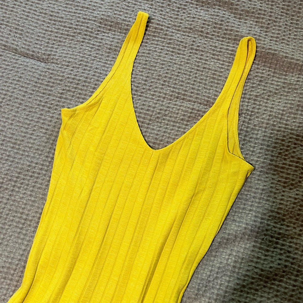 Zara Ribbed Midi Dress - Picture 4 of 5